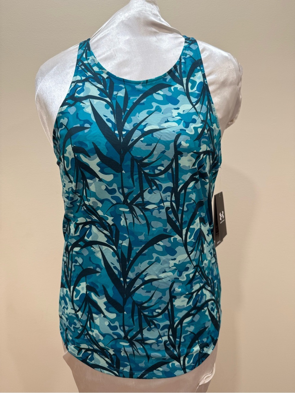NWT - Under Armour Teal & Navy Camo Botanical Racerback Tank ( sz - SP)